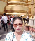 Rencontre Femme Thaïlande à บางพลี : Trongpoon, 65 ans